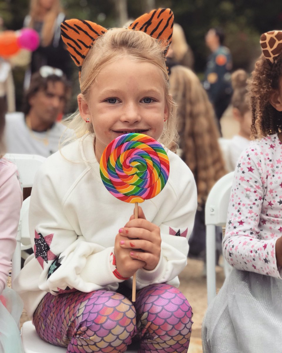 Maxi at Jaxi’s birthday ???????????? #MAXIDREW https://t.co/J1ykB3YdfP