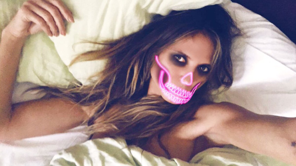 Lets have some fun Halloween
 L????VERS ....!!
 Show me all you got 
????????????????????☠️
#heidihalloween https://t.co/5OOmVfWQff