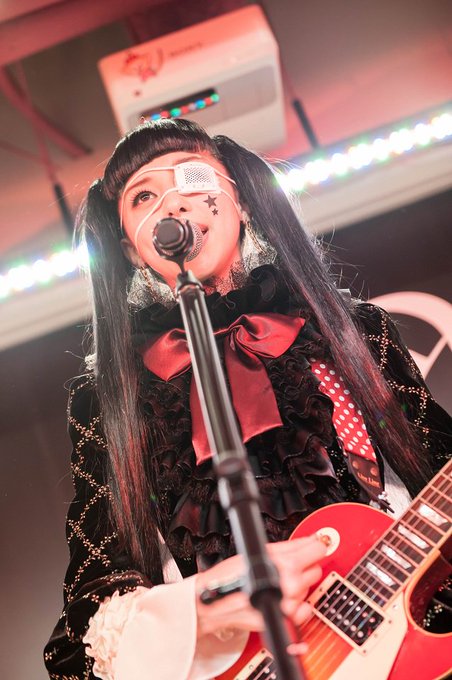 中条さんが「青春の中に切なさが混ざっていて夢を追いかけるような、頑張ろうと思える曲になっているので、皆さんにとっての思 中条さんが「青春の中に切なさが混ざっていて夢を追いかけるような、頑張ろうと思える曲になっているので、皆さんにとっての思