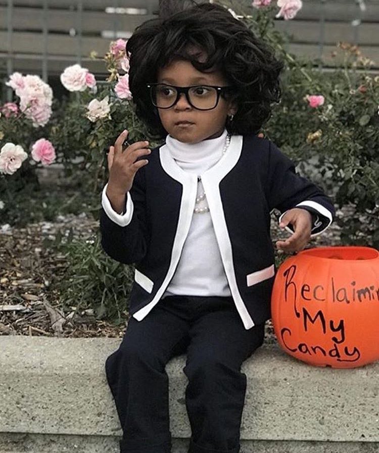 RT @JasmynBeKnowing: My Child: Mama I wanna be a minion. 

Me: You gonna be Maxine Waters. https://t.co/zaT4VlkYOq