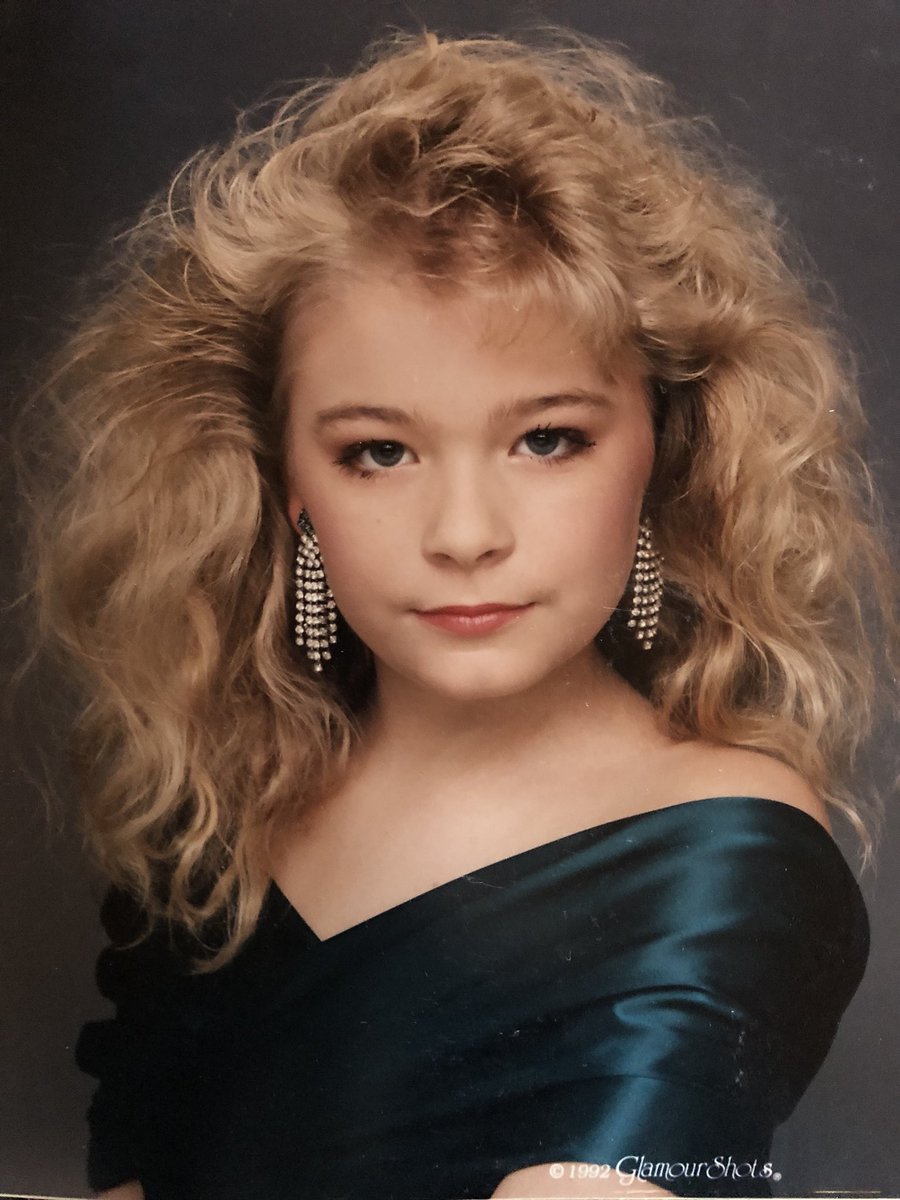 Working IT! #fbf to 8 years old, Glamour Shots, a perm, a whole can of hairspray and A LOT of sass ☺️???? https://t.co/Akc4ERIwZr