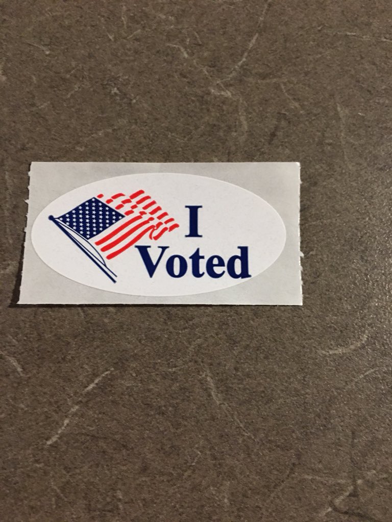 RT @lseefeldt3: @Alyssa_Milano First person in line at polling place this morning. https://t.co/n1A28cVOIo