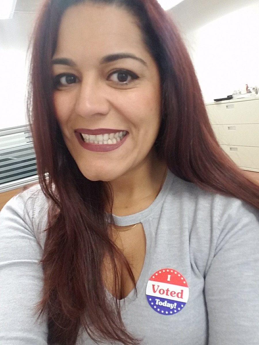 RT @NJLizzy: @Alyssa_Milano NJ happy voter here! https://t.co/ZtZhyrdj97