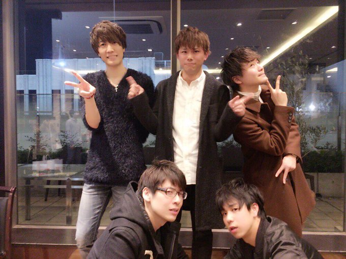 龍園役を演じさせて頂いた『ようこそ実力至上主義の教室へ』の打ち上げでした!すごい賑やかで楽しかったです笑改めて、素敵な作 龍園役を演じさせて頂いた『ようこそ実力至上主義の教室へ』の打ち上げでした!すごい賑やかで楽しかったです笑改めて、素敵な作