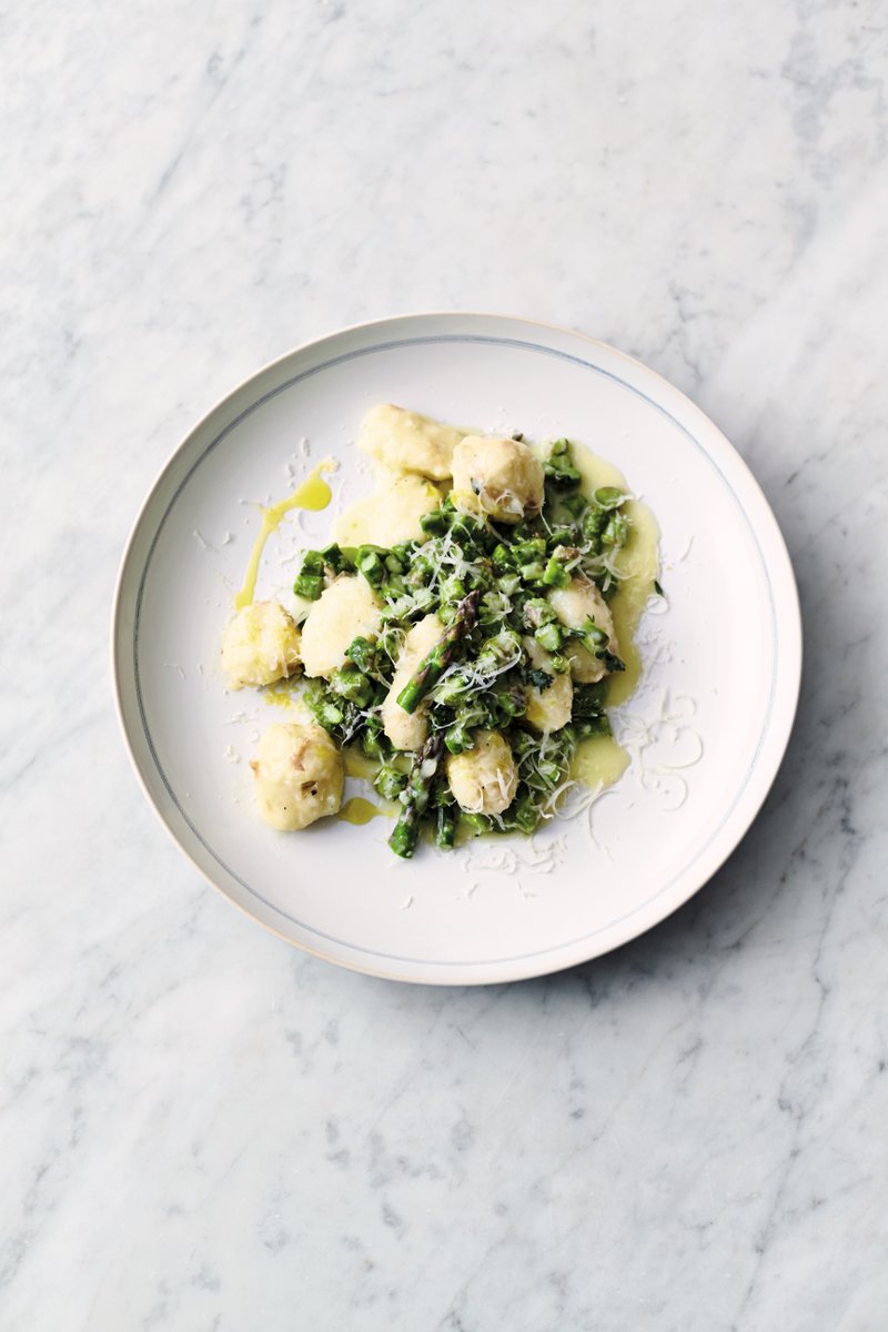 Don't gnocchi 'til you've tried it! ???? #QuickAndEasyFood https://t.co/Xcl4uQ99pl https://t.co/RmtwPtMiYk