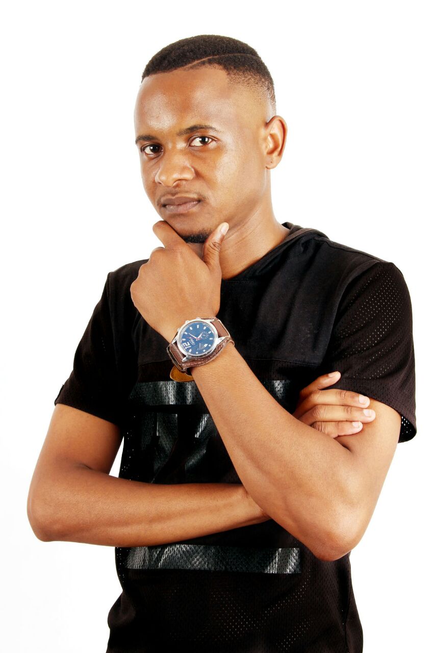 Another Promising Artist,Thapelo Rampedi well known to his fans as Dj Brother T,Signed by: Khotso Music Productions, And Hit Single Life Without You,dropping Soon!The Dj is currently located in Tembisa,booking SMS DjBrotherT to:33903 or call Manager 0762743565/0645818383 https://t.co/ISRMV2MC0V