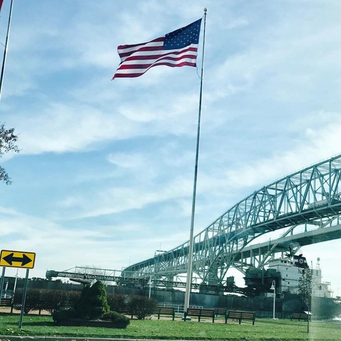 Port Huron a working maritime port. #70'M-Winch #flagpole #US Flag #US/Canada Boarder. https://t.co/a0S7oeLjIx https://t.co/CsVvZdg8OV