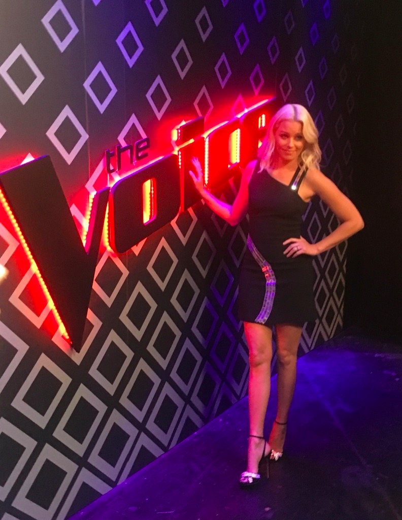 Backstage at @NBCTheVoice #PitchPerfect3 https://t.co/i0gE00NJks