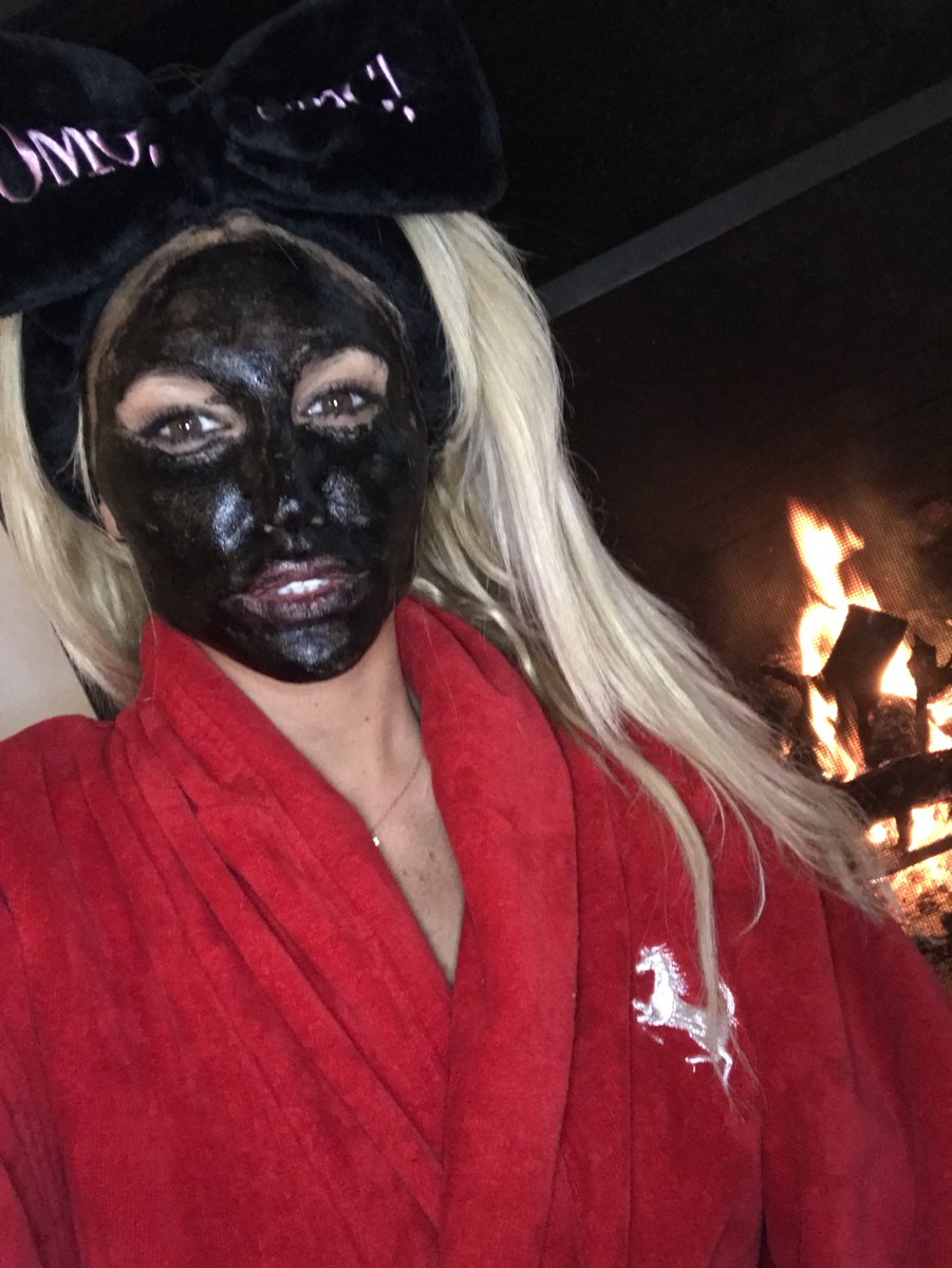 #BlackMudMask #LosHamptons #Ny ???????????? https://t.co/uxB8uw4X8J