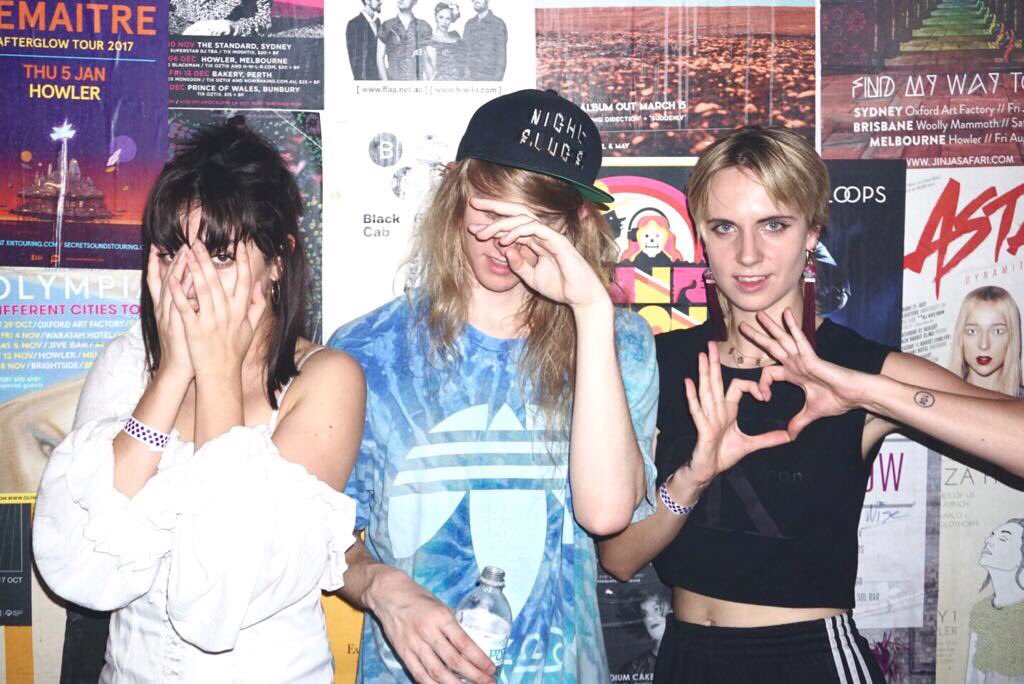 ✨???? in Australia with 2 very nice people @CASHMERECAT @MOMOMOYOUTH ????✨ https://t.co/VNZSkQDjfd