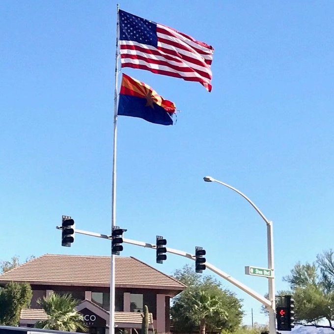 @FountainHills, AZ #Flagpole's #Flags #Arizona State Flag marking the spot. #Tonto National Forest #Jeep Country https://t.co/5vlDIMlgmC https://t.co/i82wsA9wHd