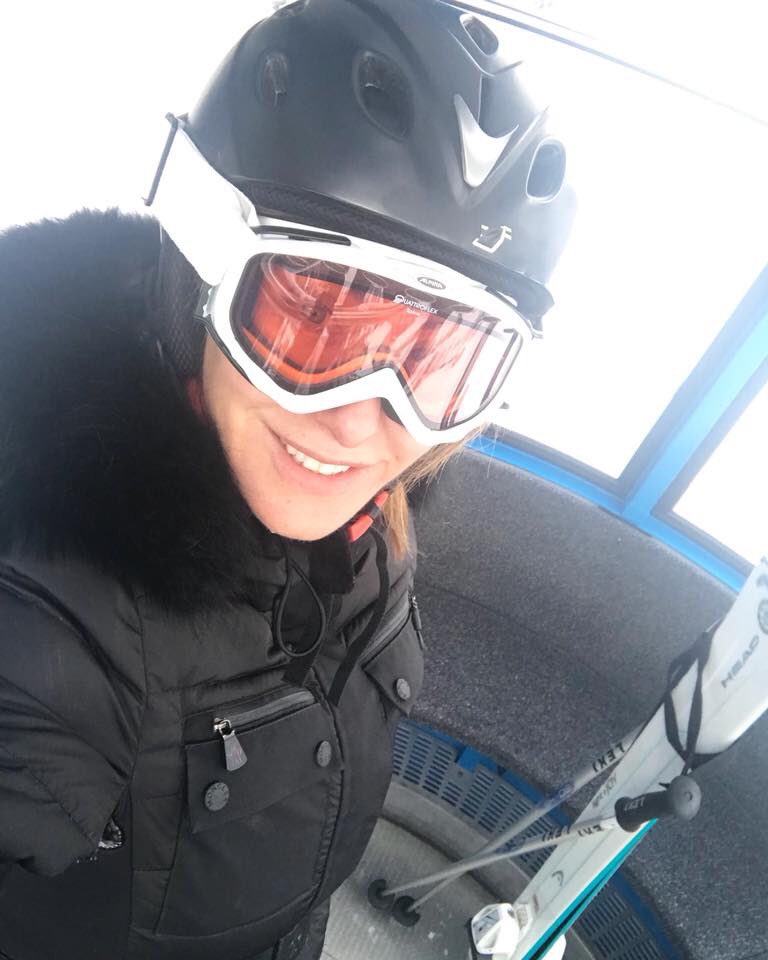 Se vedete una slavina, sono io! ???? ❄️☃️⛄️ #neve #snow #mountains #cold #ski #sabrinasalerno https://t.co/J31XeKV0NV