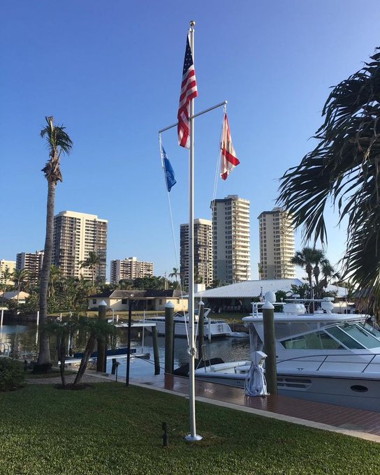 #NauticalFlagpole rescue rebuild efforts mark the spot where the #Yacht #MarsBARR births. Surviving #Hurricane Irma #South Florida. #FlagpoleParts https://t.co/YJi8dXFek3 https://t.co/ykeq4pz4K8