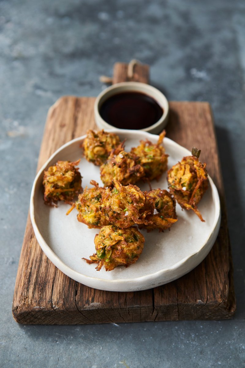 These crispy little dumplings are a great way to use up leftover noodles https://t.co/uvWNAx9dBz #FridayNightFeast https://t.co/1g04aTWbPV