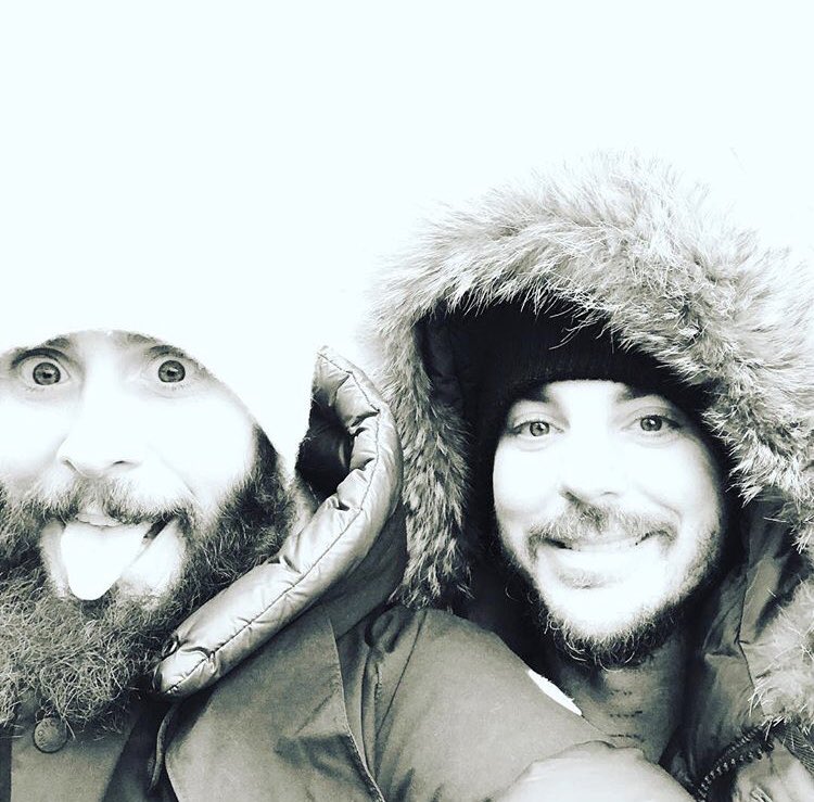 Happy holidays from the brothers ???????????????? Having a good one?? Where are you and what are ya doing? https://t.co/q40oEjqdAs