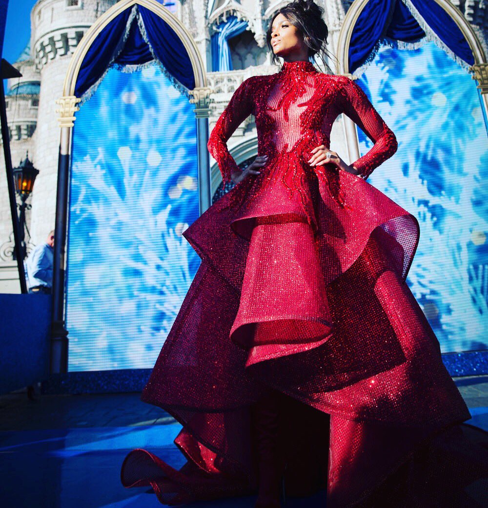 This Has Truly Been A Magical Holiday Thus Far. Grateful. On Stage and Set @WaltDisneyWorld #FBF https://t.co/OQgkGPTez3