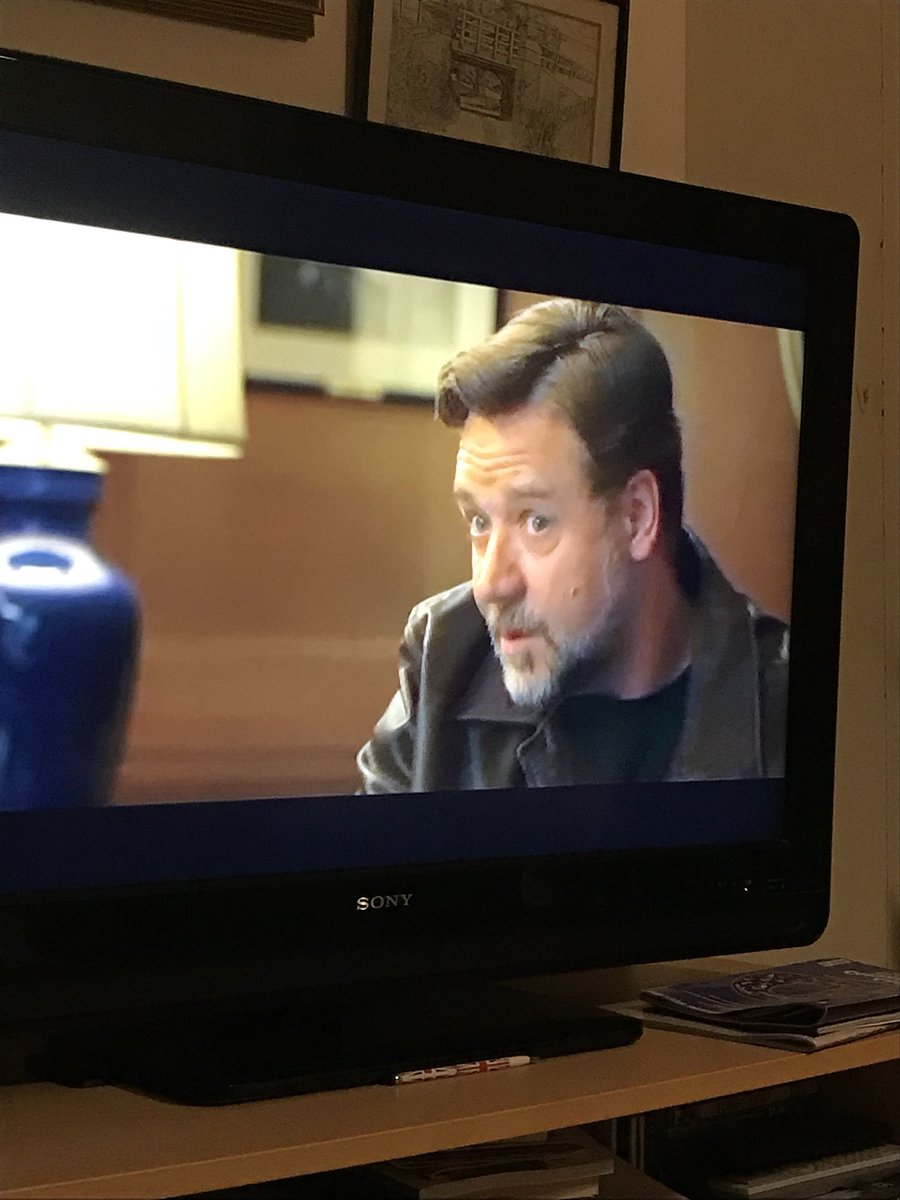 RT @CroftAndres: @russellcrowe night with Crowe’s “Fathers and Daughters”. Fantastic! @GabrieleMuccino @raimovie https://t.co/SGiX9v0Daj