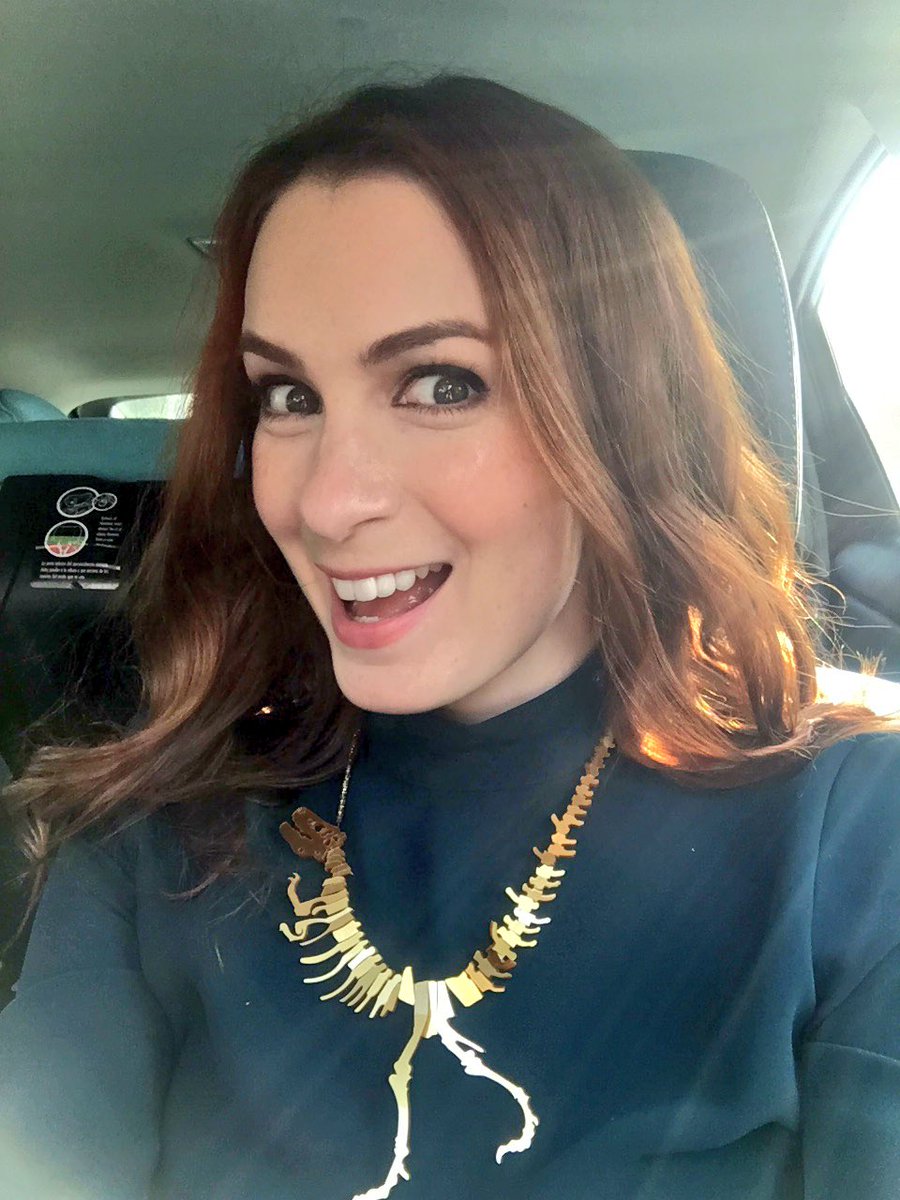 T Rex necklace for meeting. It's gonna go well, guys. https://t.co/aHhkP4fw8A