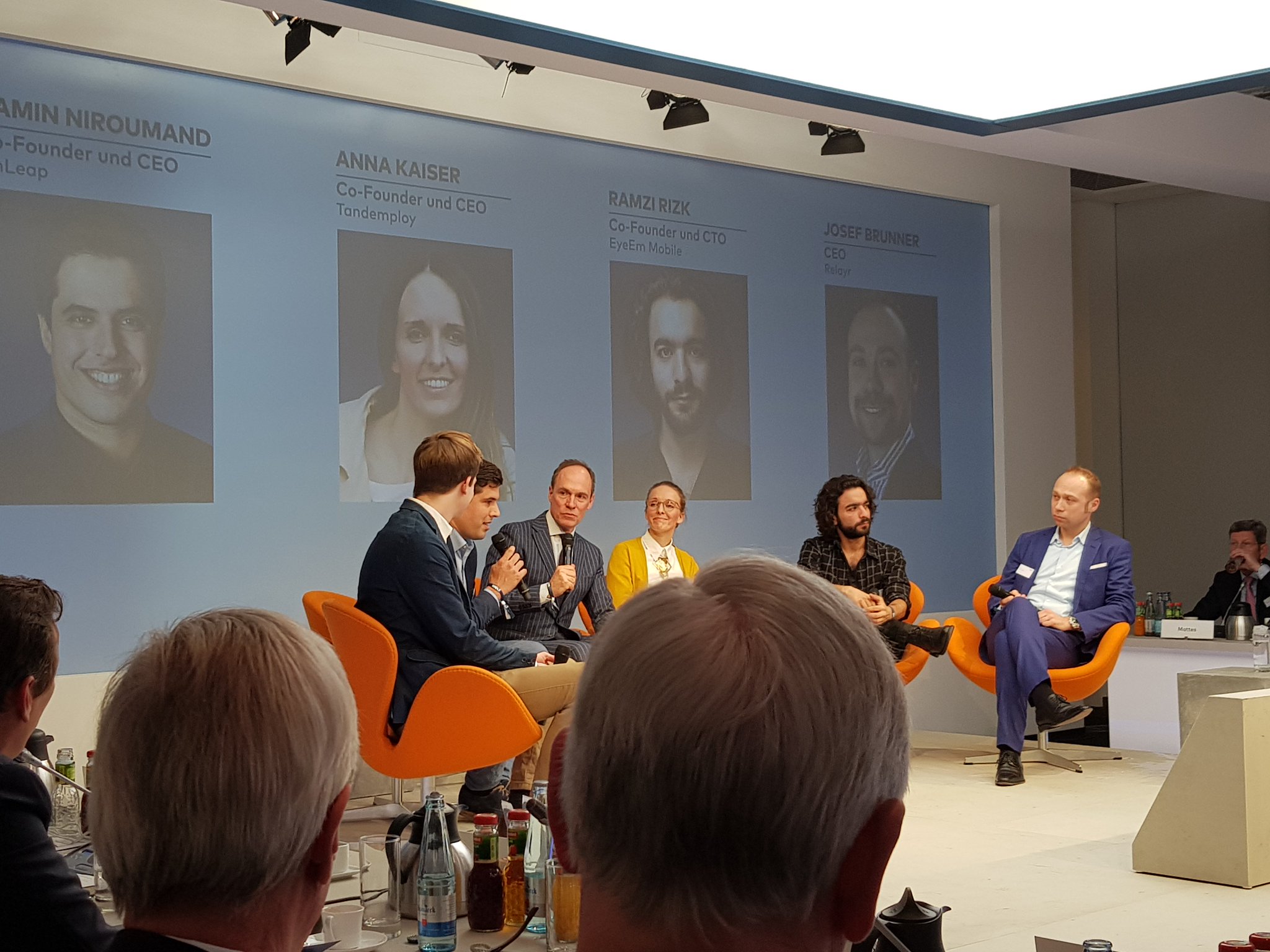 Silicon Valley einfach kopieren?
hy-CEO @ChristophKeese geht der Frage nach, wie traditionelle deutsche Unternehmen schneller und agiler werden.
#WELTWirtschaftsgipfel https://t.co/um5wiaRvvs