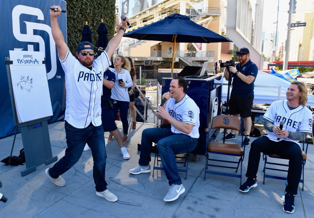 #PadresFanFest