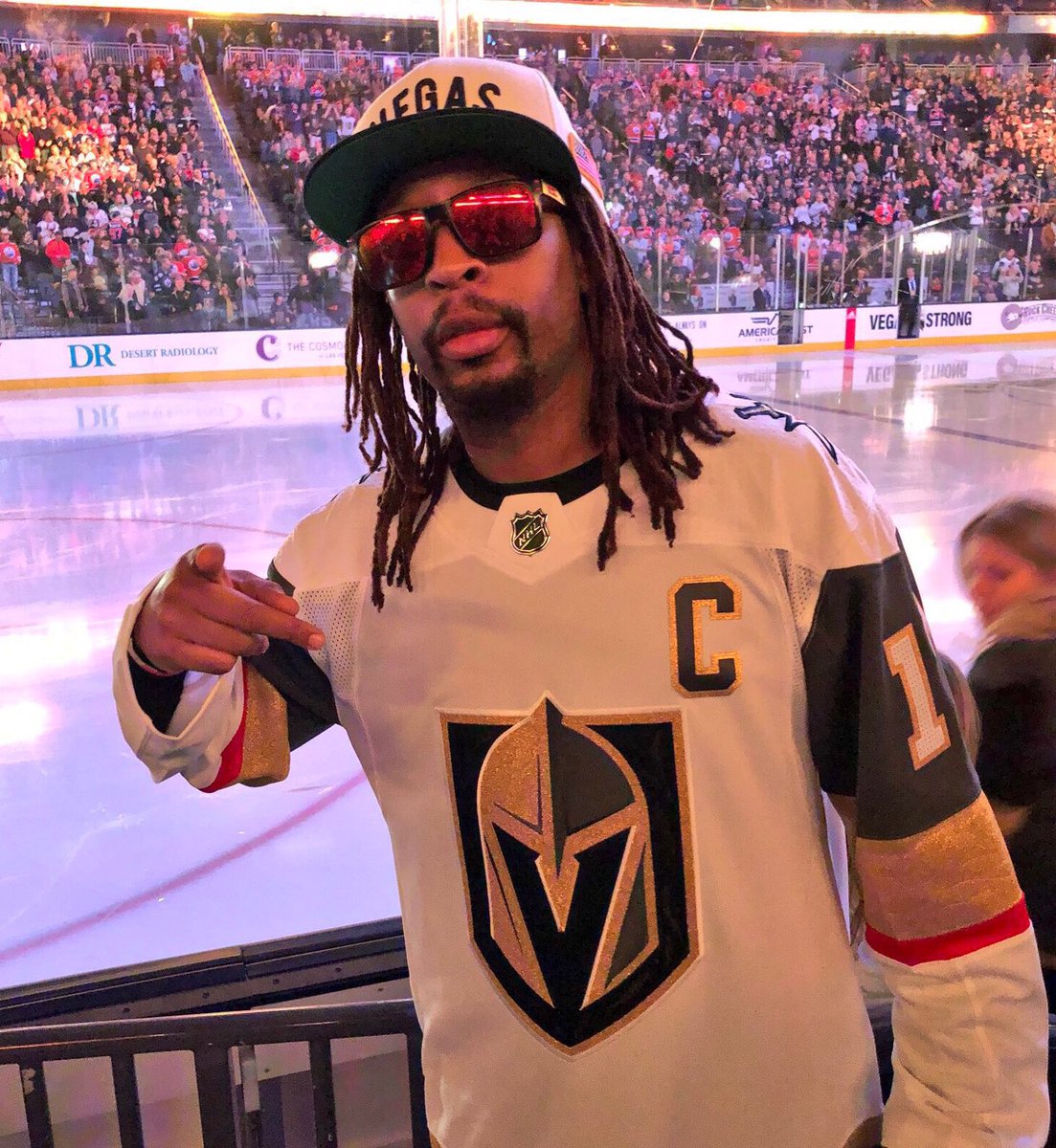 RT @GoldenKnights: our team has never had a player wear the C so we figured why not @LilJon? https://t.co/42tB5F335B
