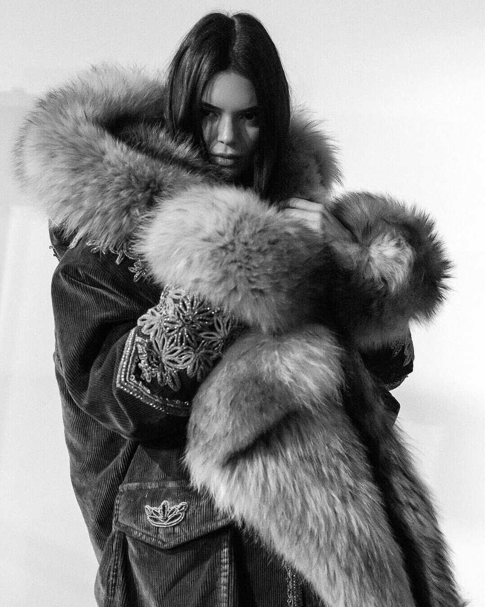 this coat! backstage @Dsquared2 https://t.co/ndl8d477w8
