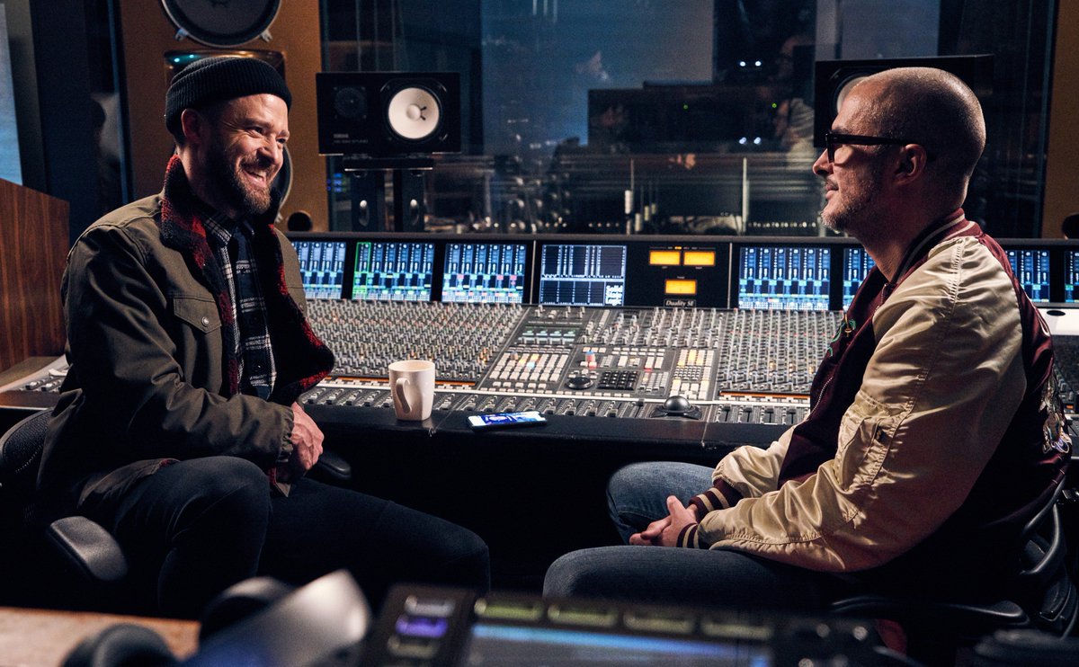 RT @Beats1: .@zanelowe meets @jtimberlake.
Thursday:
10AM LA
1PM NYC
6PM LDN
https://t.co/Mb2YQmCUdm https://t.co/WpjUOIKwdv