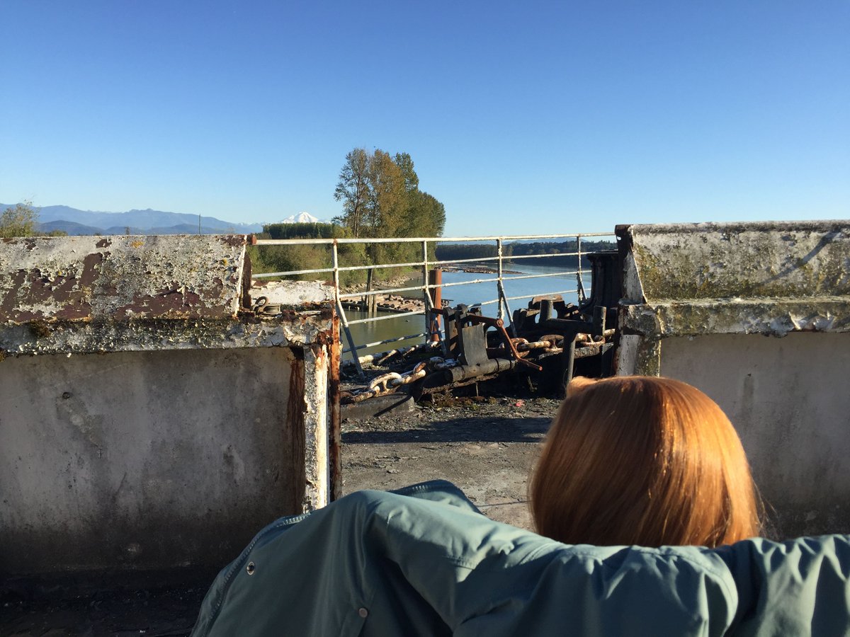 Pretty sure it didn’t look like this in the brochure. #bts #TheXFiles https://t.co/HmrMCV2rjt