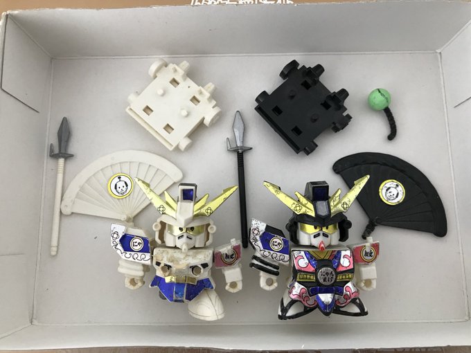 実家で荷物整理して限定BB戦士やらビーダマンやら歴代ミニプラやら掘り起こしてましたが、中でもズタボロながら特に珍しそうな 実家で荷物整理して限定BB戦士やらビーダマンやら歴代ミニプラやら掘り起こしてましたが、中でもズタボロながら特に珍しそうな