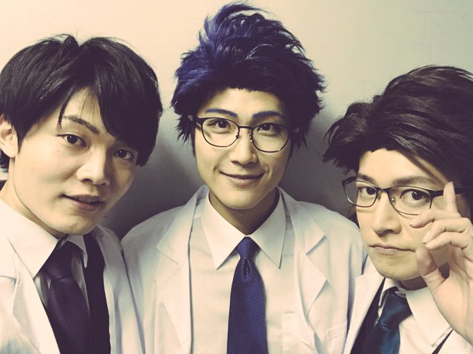 いよいよ明日は #ハンドシェイカー 最終日!千秋楽も丁寧にお届けできるように✨白衣の3人を昔っぽい感じで笑#ハンステ#握 いよいよ明日は #ハンドシェイカー 最終日!千秋楽も丁寧にお届けできるように✨白衣の3人を昔っぽい感じで笑#ハンステ#握