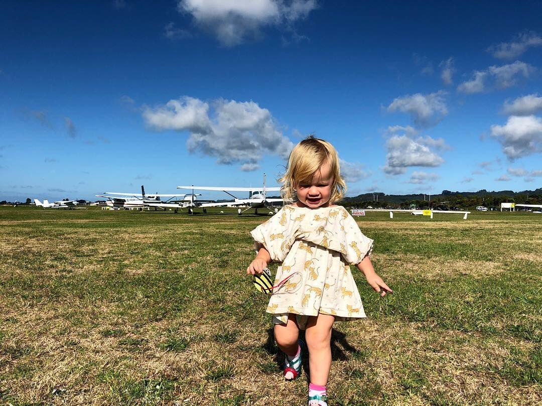 airplane angel. #whitianga #newzealand ❤️ https://t.co/mAn74m7mNb