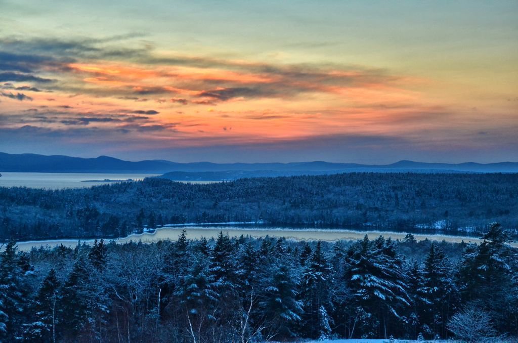 Winter in Maine, captured by @saintmaker52 — https://t.co/en0ue1M8oW https://t.co/mR5jGySO29