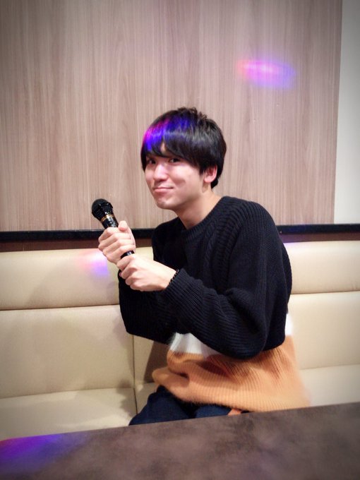 【カラオケMAXリハ模様】昼の部男子の紹介、続いては山下誠一郎君!4月から始まるアニメ『LOST SONG』の現場で初め 【カラオケMAXリハ模様】昼の部男子の紹介、続いては山下誠一郎君!4月から始まるアニメ『LOST SONG』の現場で初め