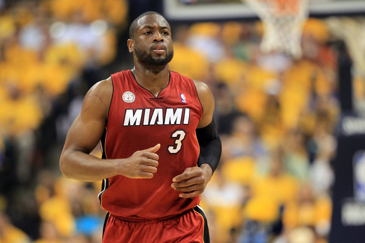 RT @BleacherReport: First look at Dwyane Wade in his new Heat jersey ???? https://t.co/4mRWyUSzvp