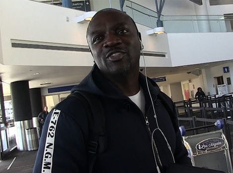 Akon Says He Could Have Turned the Lights Back on in Puerto Rico Months Ago via @TMZ https://t.co/RY3Zr4HqI0 https://t.co/XZITCOhFiY