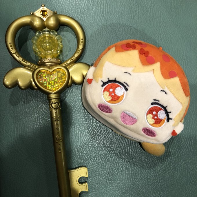 このひまわりポーチがお気に入りでお気に入りで…!!可愛いくて可愛いくて仕方がない!いっぱい物が入るから、色々入れて持ち歩 このひまわりポーチがお気に入りでお気に入りで…!!可愛いくて可愛いくて仕方がない!いっぱい物が入るから、色々入れて持ち歩