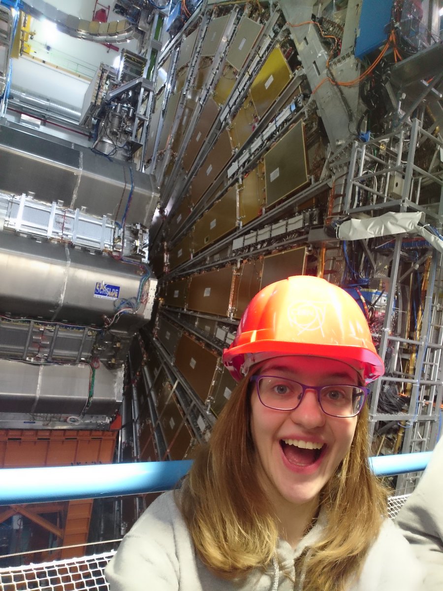 RT @AmyKMorton: I'm at the @iamwill selfie spot at the @ATLASexperiment! ???? https://t.co/CL9KwxKe5f