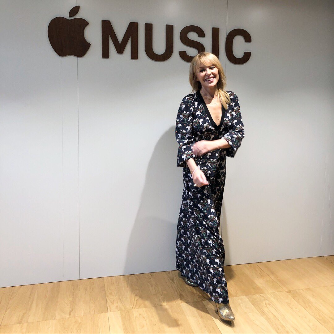 Played some new tunes with @applemusic ???? #sneakpeek #Golden https://t.co/lViiiLd3tA