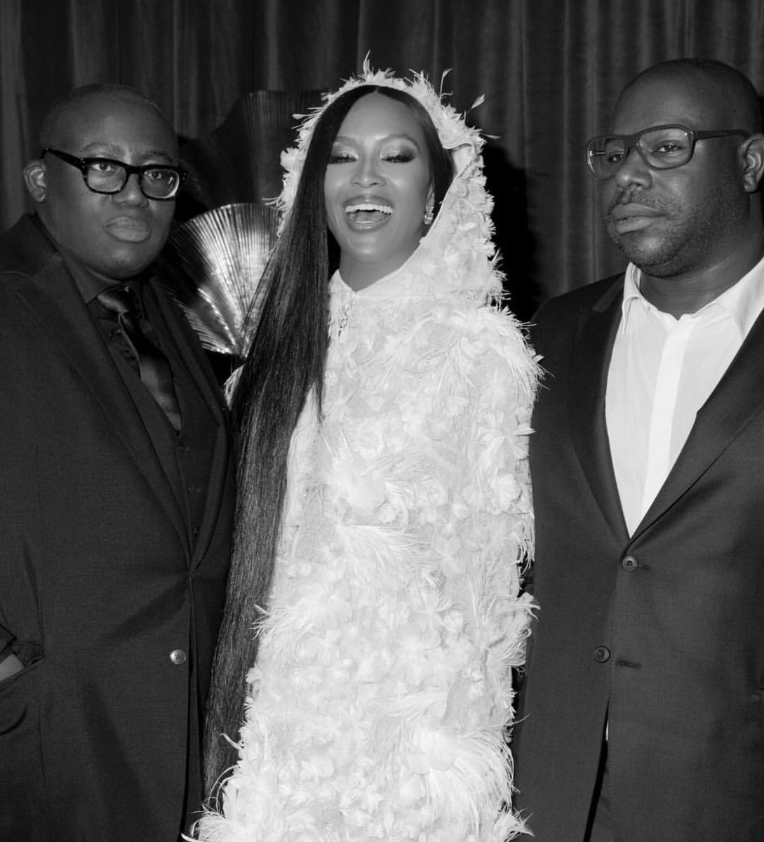 .@BritishVogue #Bafta #Newvogue @edward_enninful #Steve Mcqueen @annabelsmayfair #Family ♥️♥️♥️???????? https://t.co/UdRgZcGV5H