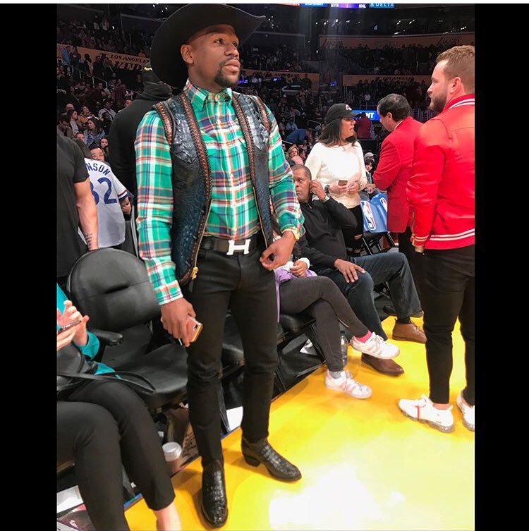 I heard Chris Paul had his cowboy swag on today and so did I. I guess great minds think alike, be outside the box. https://t.co/HJ8ulpuPYI