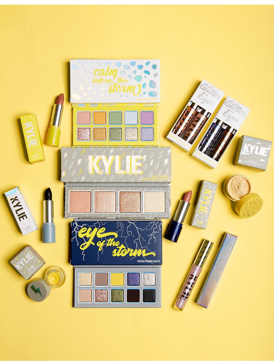 You can still get my @kyliecosmetics #weathercollection bundle!! https://t.co/ZytxAkyIBx https://t.co/6kybDD4gKz