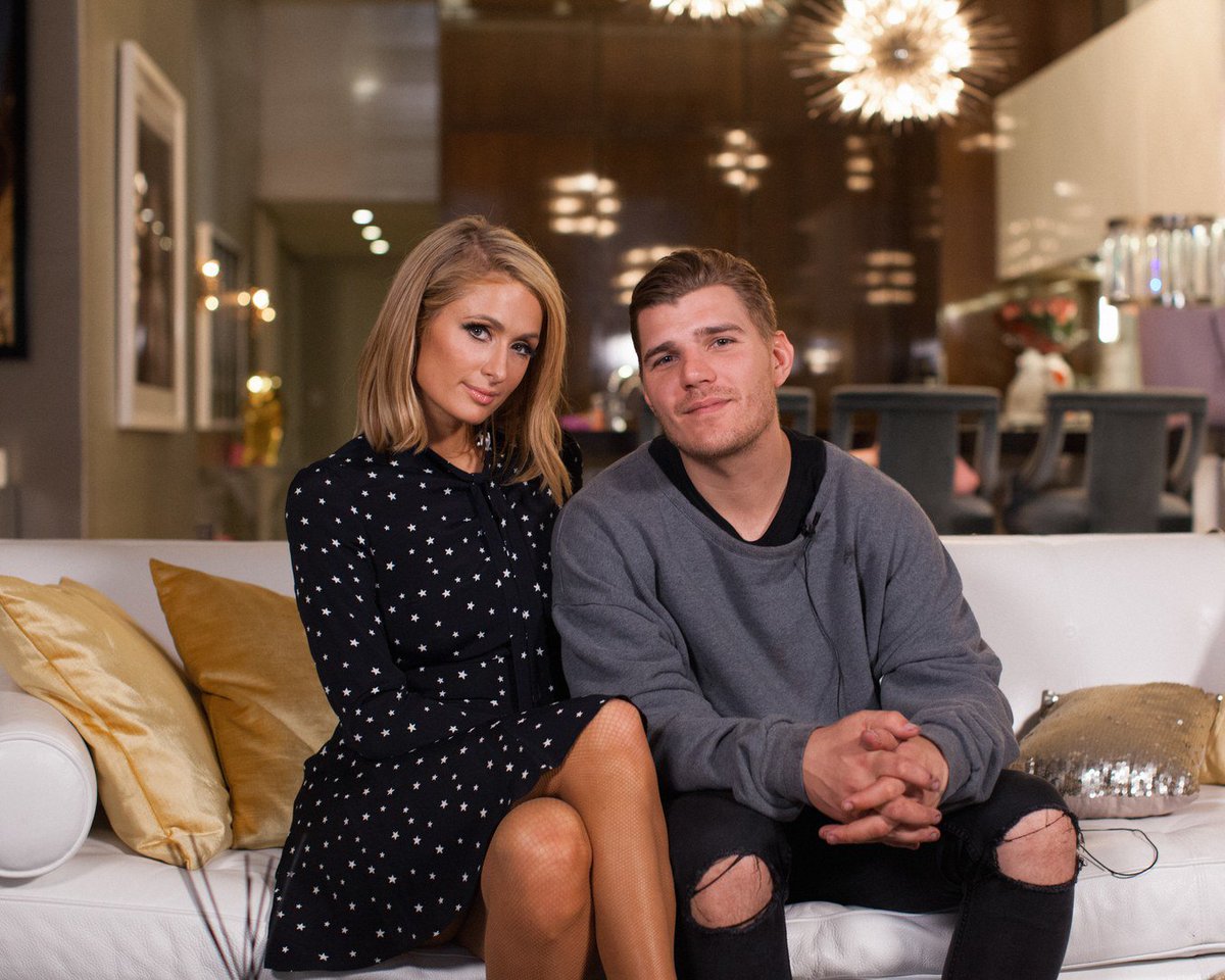 RT @wmag: The secret to @ParisHilton and #ChrisZylka's love is very highbrow: https://t.co/pv35Py6sEO https://t.co/lArM5w3SO7