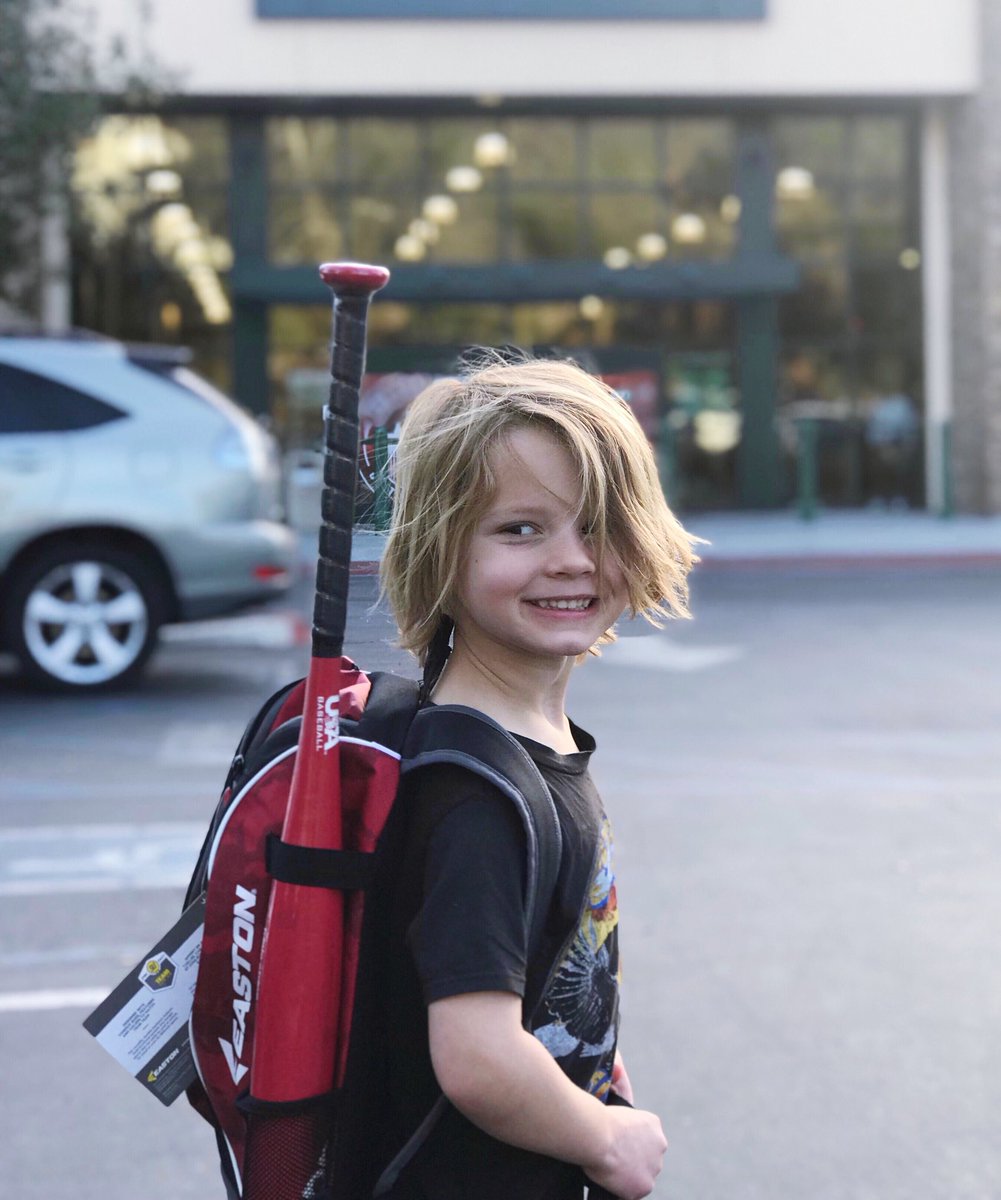 Gearing up for his first baseball practice ⚾️ #ACEKNUTE https://t.co/w4y3pYKeDK