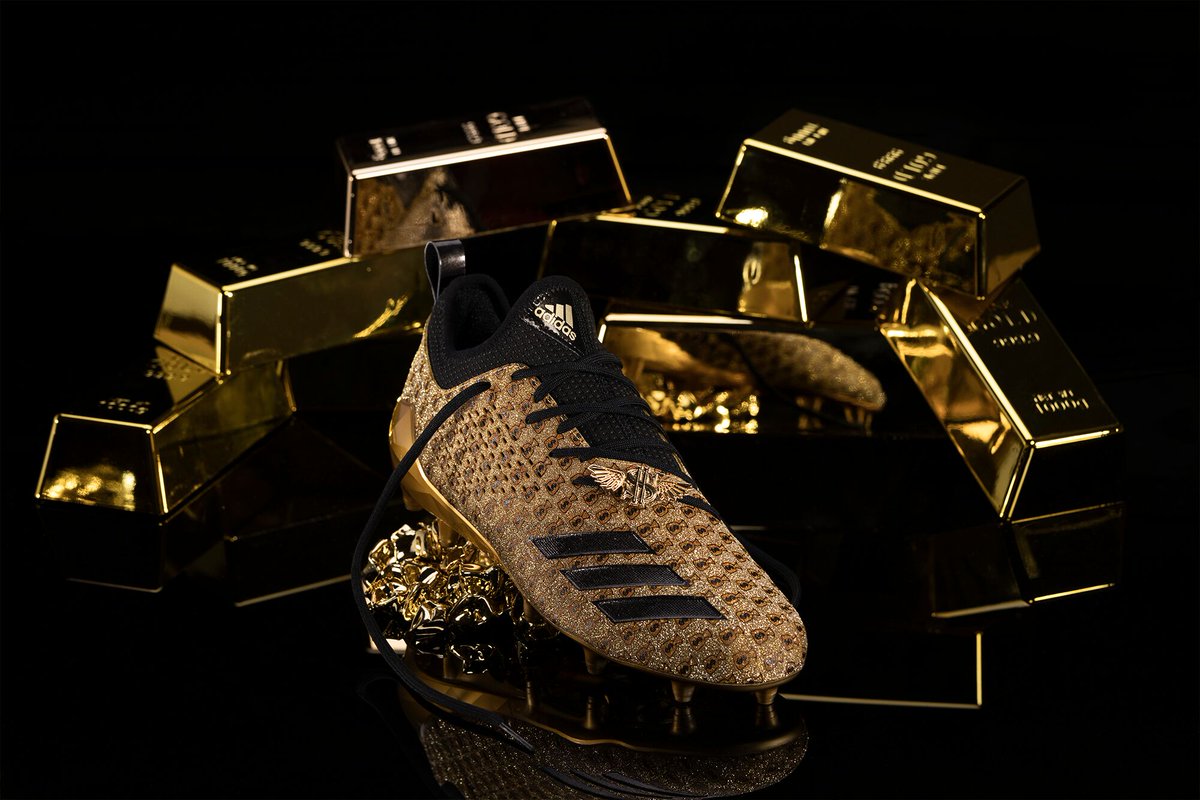 All gold everything ???????? new #SnoopCleat comin soon wit @adidasFballUS ???? #teamadidas https://t.co/lKoAGkMwtX