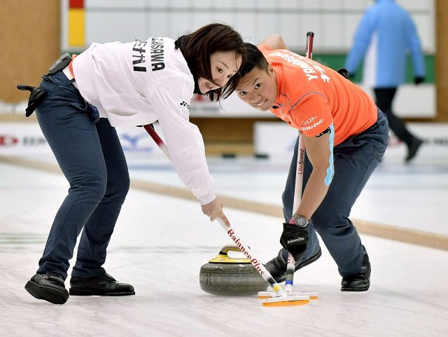 カーリング男女ダブルス 藤沢山口ペア優勝