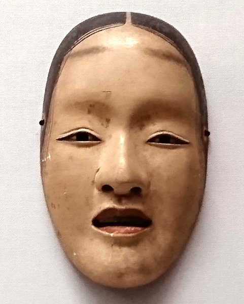 東博、14室で「能狂言の神と鬼」という特集展示をしているのですが、端から金目の人外さんよりも、増女からじりじりと変化する 東博、14室で「能狂言の神と鬼」という特集展示をしているのですが、端から金目の人外さんよりも、増女からじりじりと変化する