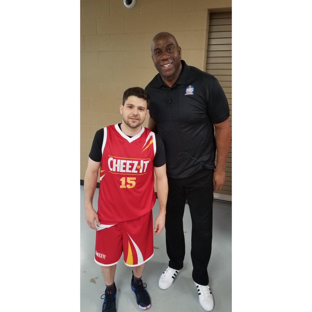 RT @MagicJohnson: I'm so proud of my team, Team @cheezit, for beating coach @Shaq and Team Pringles. https://t.co/XKNBJ3T1t5