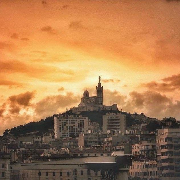 RT @oslo_ben13: La cité phocéenne youth of France. Town is Marseille tonight @MeredithFrost https://t.co/GSiOAIvXwJ