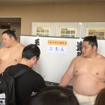 DZwh-zFVwAAWfZq.jpg:thumb