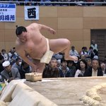 DZwiPgeVwAAJBsY.jpg:thumb